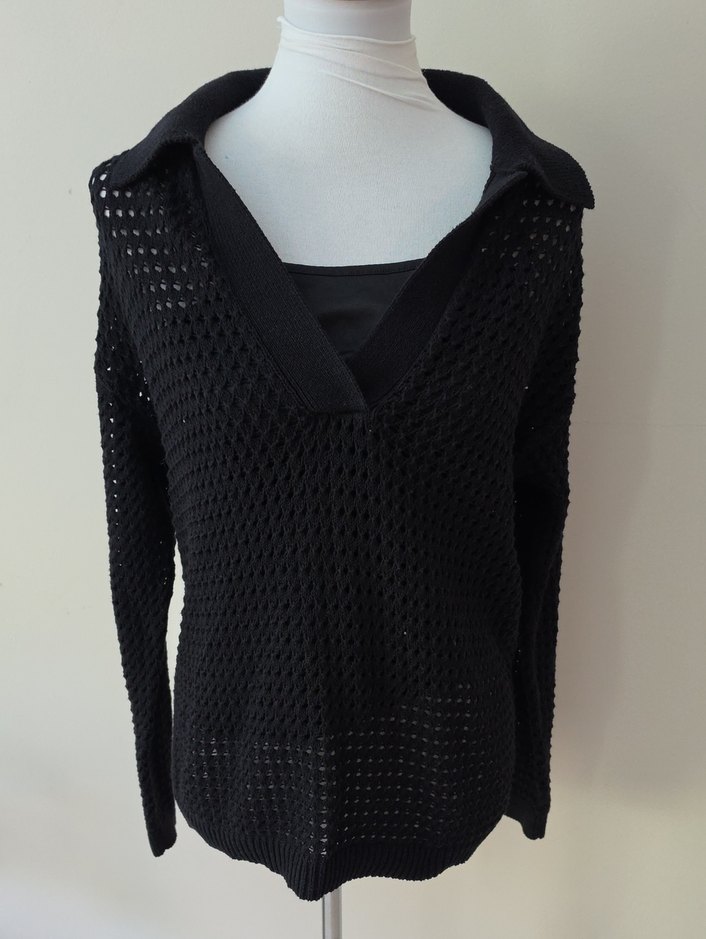 Simply Vera Wang Black V-Neck Open Knit Sweater - Women